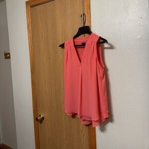 Ann Taylor Medium Solid Pink V-Neck Sleeveless Layered Blouse - EUC